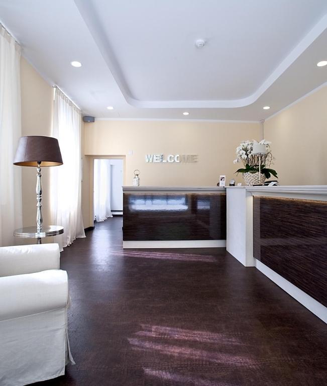 Boutique Hotel La Rinascente Локарно Экстерьер фото
