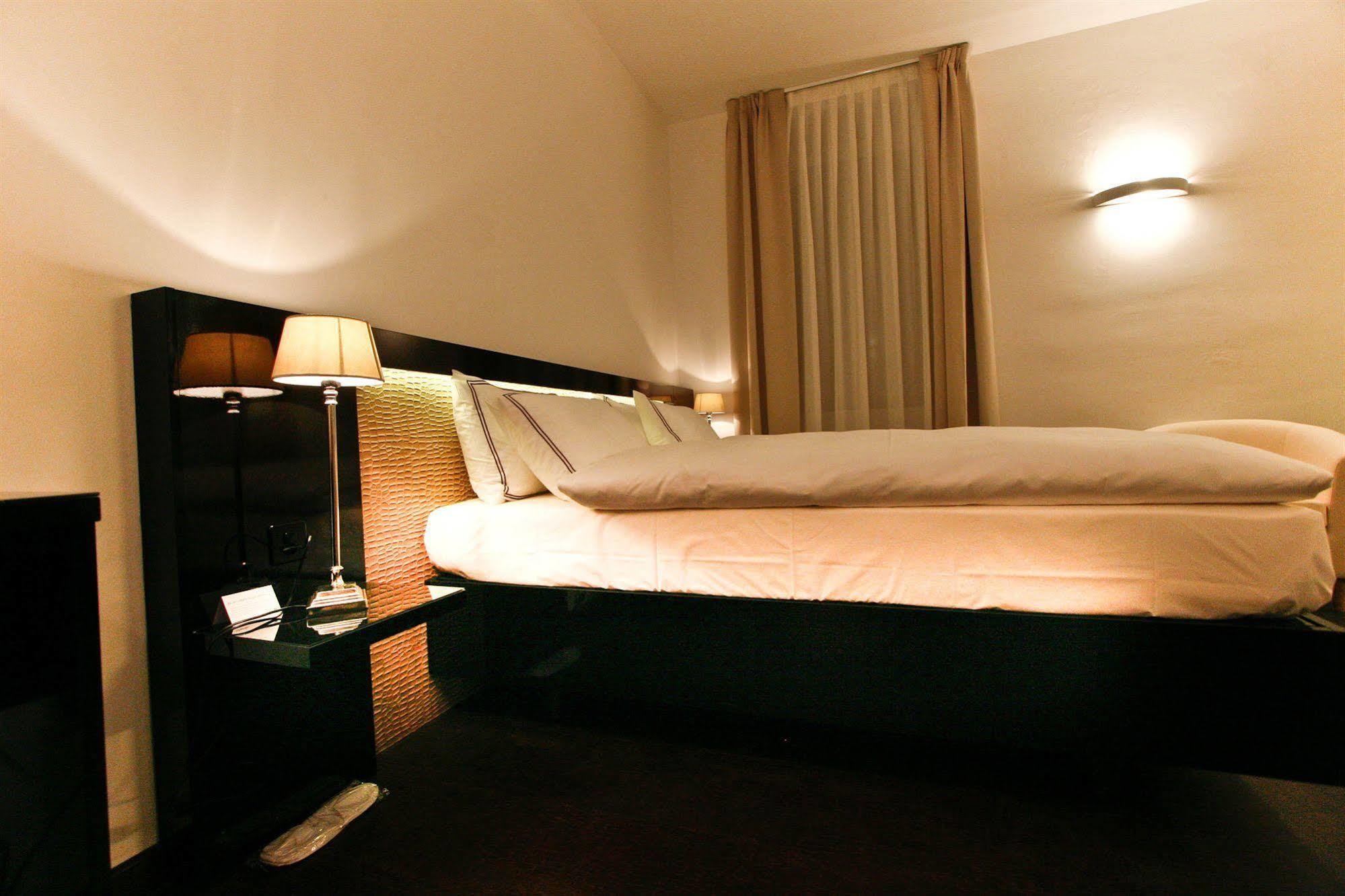 Boutique Hotel La Rinascente Локарно Экстерьер фото