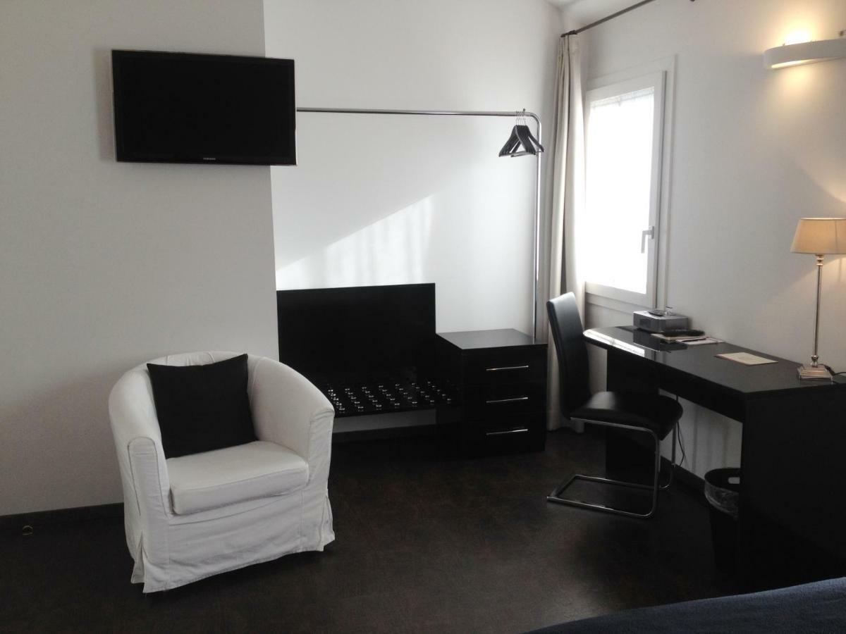 Boutique Hotel La Rinascente Локарно Экстерьер фото